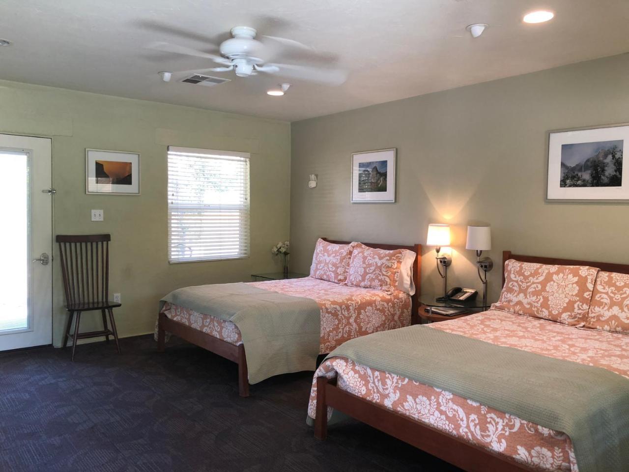 Inn Queen's By The River Oakhurst